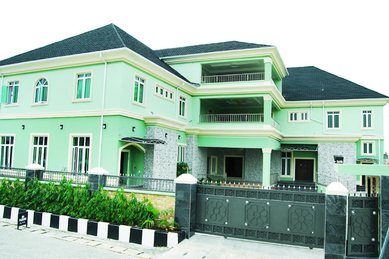 Milestone Hotel Ogombo Exterior photo